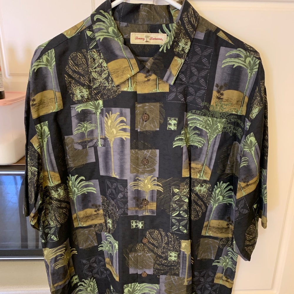 Tommy Bahama Aloha Shirt